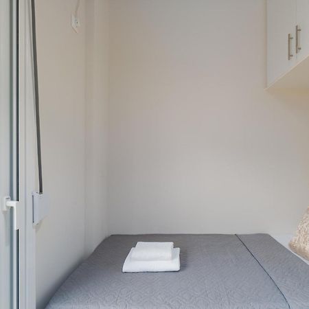 New Center Apartment Near Metro Atina Dış mekan fotoğraf