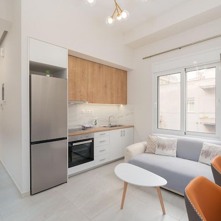 New Center Apartment Near Metro Atina Dış mekan fotoğraf