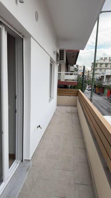New Center Apartment Near Metro Atina Dış mekan fotoğraf