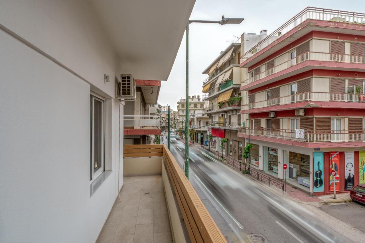 New Center Apartment Near Metro Atina Dış mekan fotoğraf