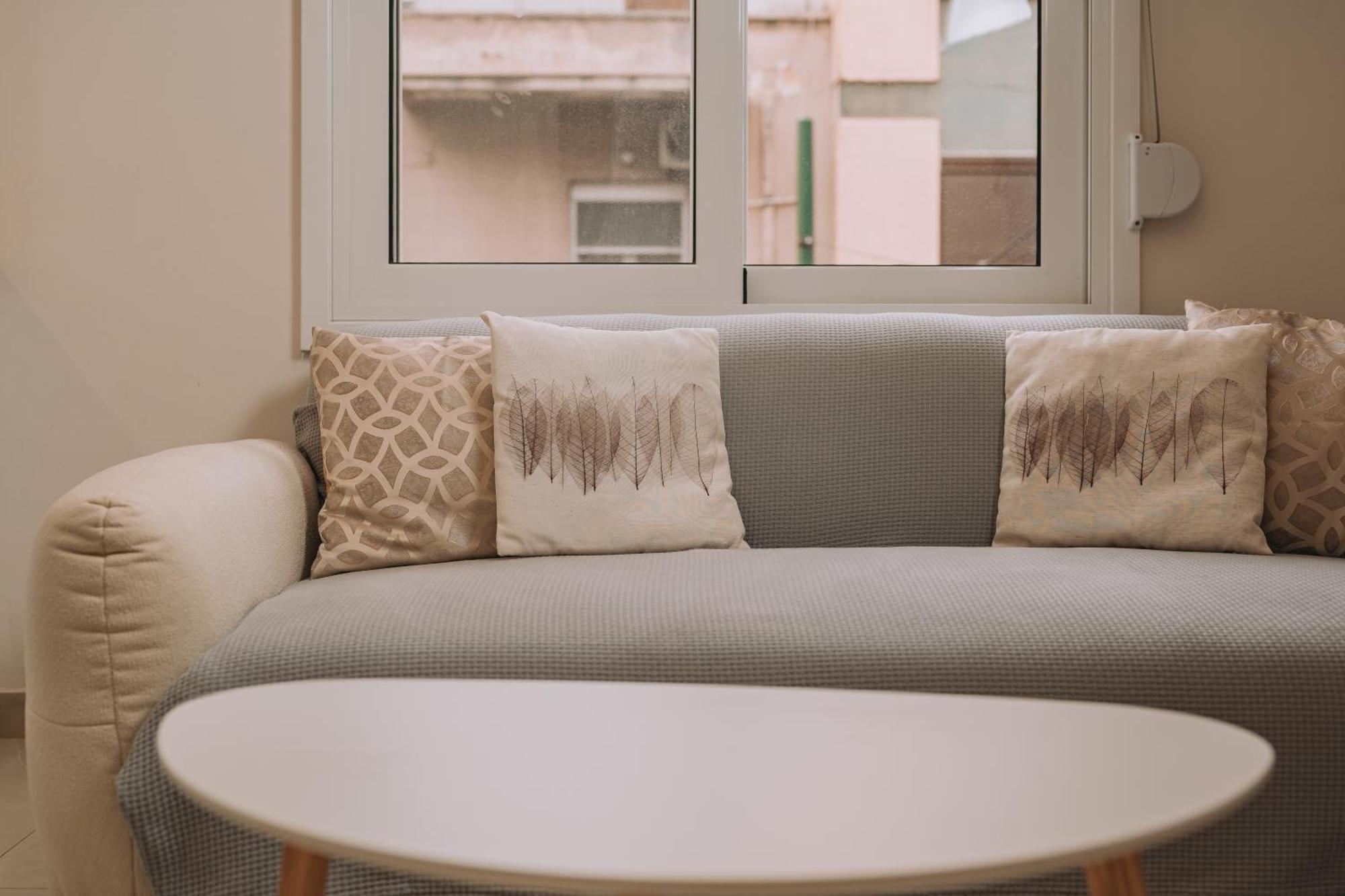 New Center Apartment Near Metro Atina Dış mekan fotoğraf